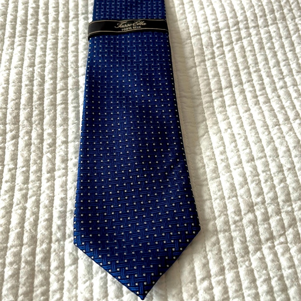 Tasso Elba 100% Silk Tie - New with tags